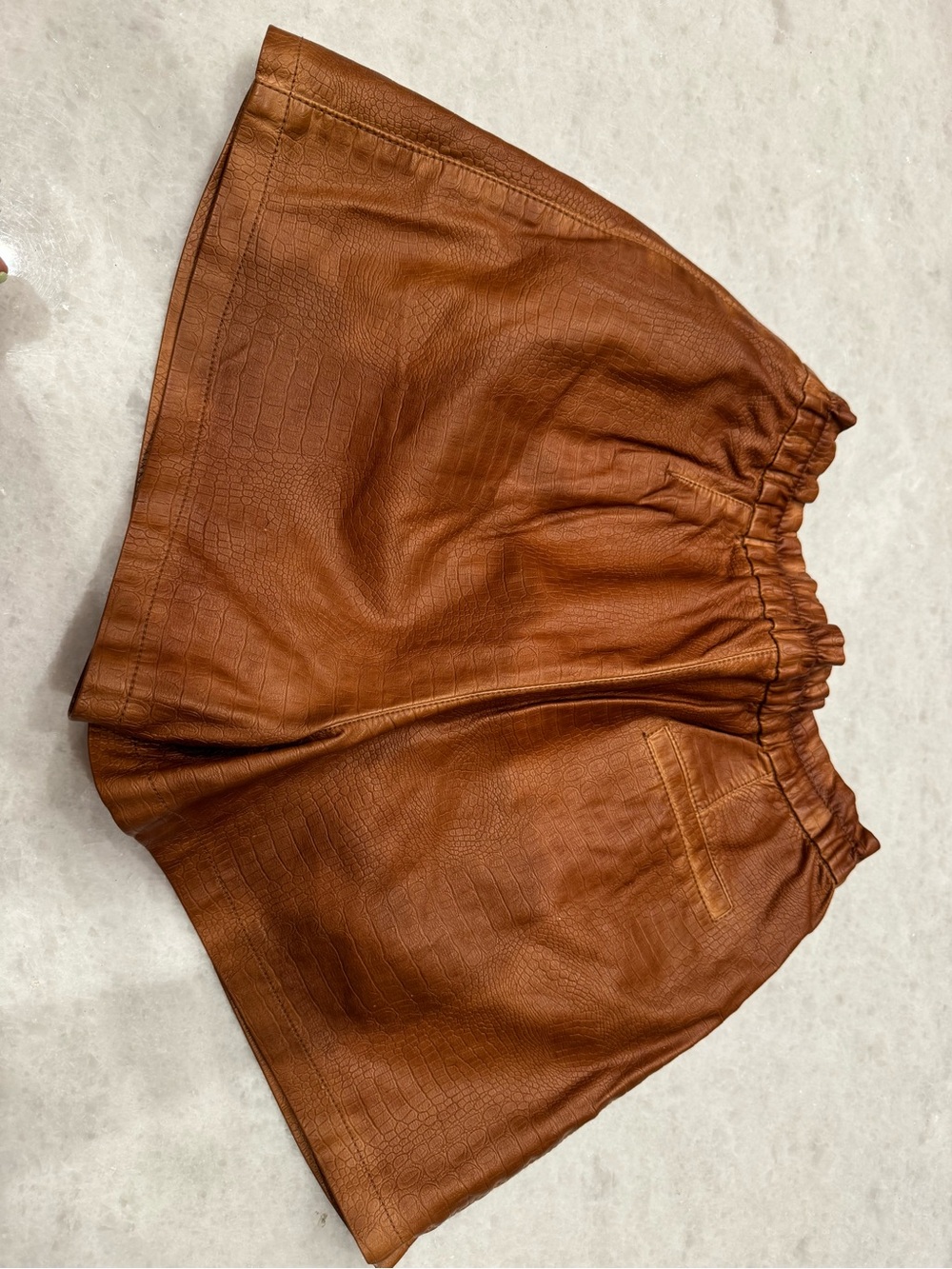 Zara High-Waist Cropped Faux-Leather Shorts in Rust - Picture 3 of 4